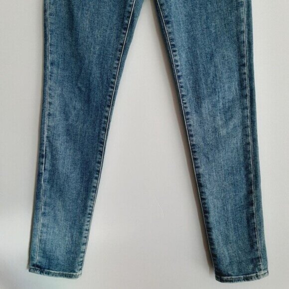 LEVI'S 721 High Rise Skinny Light Blue Wash Jeans Sz 26 - Picture 4 of 13